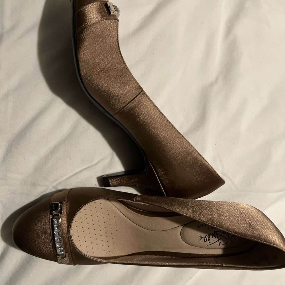 Life Stride Bronze Metallic Jeweled Toe Pumps - Picture 2 of 6